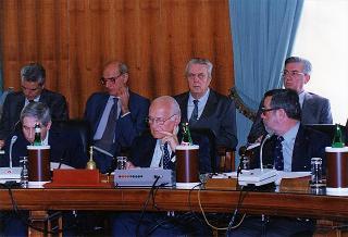 Roma, Palazzo dei Marescialli: intervento del Presidente della Repubblica alla seduta straordinaria del CSM per la discussione e l'approvazione della "Relazione al Parlamento sullo stato della giustizia per l'anno 1996"