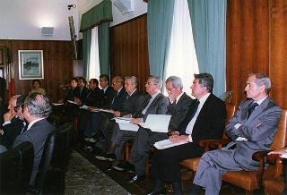Roma, Palazzo dei Marescialli: intervento del Presidente della Repubblica alla seduta straordinaria del CSM per la discussione e l'approvazione della "Relazione al Parlamento sullo stato della giustizia per l'anno 1996"
