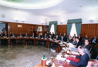 Roma, Palazzo dei Marescialli: intervento del Presidente della Repubblica alla seduta straordinaria del CSM per la discussione e l'approvazione della "Relazione al Parlamento sullo stato della giustizia per l'anno 1996"