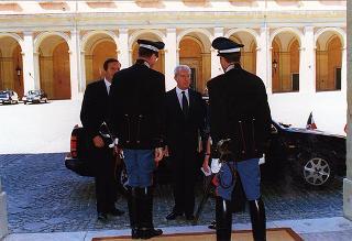 Giulio di Lorenzo Badia, nuovo ambasciatore del Sovrano Militare Ordine di Malta (SMOM): presentazione lettere credenziali