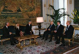 Andrea Costa e Walter Lugli, rispettivamente presidente e amministratore delegato della Contship Italia, con Roberta Falqui, amministratore delegato del Medcenter Container Terminal di Gioia Tauro