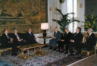 Massimo Annesi, presidente dell'Associazione per lo sviluppo dell'industria nel Mezzogiorno, con Antonino Novacco e Salvatore Cafiero, rispettivamente vicepresidente e direttore della SVIMEZ