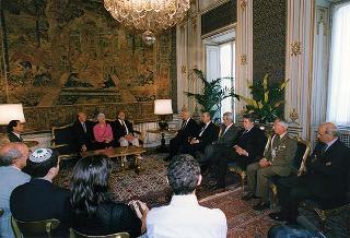 Rappresentanza della Comunità ebraica e alcuni familiari delle vittime dell'eccidio delle Fosse Ardeatine