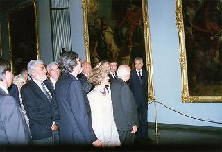 Venezia: intervento del Presidente della Repubblica all'inaugurazione della Mostra "Giambattista Tiepolo, 1696-1996" e successiva visita alla Mostra "L'immagine dello spirito. Icone dalle terre russe, Collezione Ambroveneto"