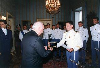 Delegazione di ufficiali ed allievi dell'Accademia della Guardia di finanza, in servizio di guardia d'onore al Palazzo del Quirinale