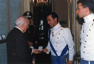 Delegazione di ufficiali ed allievi dell'Accademia della Guardia di finanza, in servizio di guardia d'onore al Palazzo del Quirinale