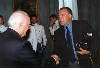 Delegazione di ufficiali ed allievi dell'Accademia della Guardia di finanza, in servizio di guardia d'onore al Palazzo del Quirinale