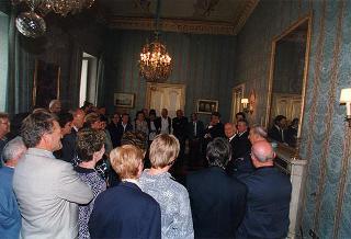 Don Livio Checchinato, con una delegazione di cittadini del Comune di Cerano (Novara)