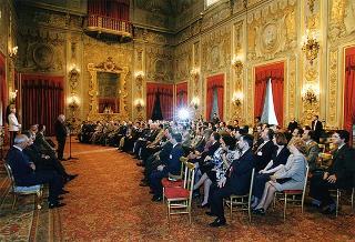 Gen. c. a. Carlo Jean, presidente del Centro Alti Studi Difesa, con una delegazione di partecipanti alla "Sessione europea di studi sulla sicurezza" sul tema "L'Europa ed i suoi vicini: riflessioni per una politica di sicurezza comune" ed al Seminario con la "Moscow School of Political Studies"