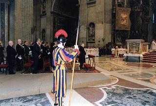 Città del Vaticano: intervento del Presidente della Repubblica alla Messa, celebrata dal Santo Padre Giovanni Paolo II, nel 50° anniversario della sua ordinazione sacerdotale