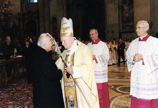 Città del Vaticano: intervento del Presidente della Repubblica alla Messa, celebrata dal Santo Padre Giovanni Paolo II, nel 50° anniversario della sua ordinazione sacerdotale