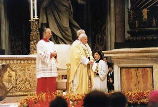 Città del Vaticano: intervento del Presidente della Repubblica alla Messa, celebrata dal Santo Padre Giovanni Paolo II, nel 50° anniversario della sua ordinazione sacerdotale