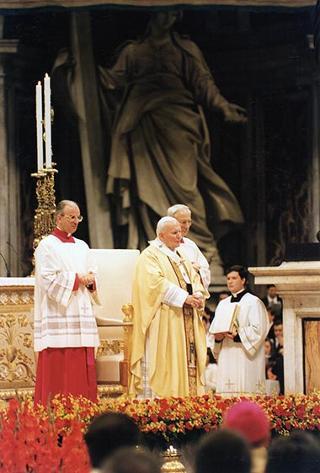 Città del Vaticano: intervento del Presidente della Repubblica alla Messa, celebrata dal Santo Padre Giovanni Paolo II, nel 50° anniversario della sua ordinazione sacerdotale