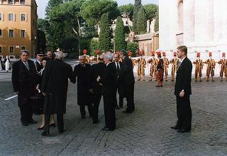 Città del Vaticano: intervento del Presidente della Repubblica alla Messa, celebrata dal Santo Padre Giovanni Paolo II, nel 50° anniversario della sua ordinazione sacerdotale