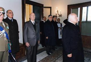 Deposizione di una corona d'alloro sulla lapide dei Caduti del Quirinale, in occasione del Giorno dell'Unità Nazionale - Palazzo del Quirinale