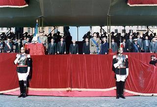 Roma, Altare della Patria: cerimonia di consegna in forma ufficiale della Bandiera all'Esercito e conferimento della M.O.V.M. e M.O.V.C. per l'attività svolta dall'Esercito in guerra e in pace