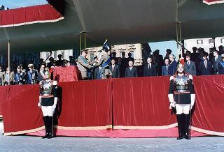Roma, Altare della Patria: cerimonia di consegna in forma ufficiale della Bandiera all'Esercito e conferimento della M.O.V.M. e M.O.V.C. per l'attività svolta dall'Esercito in guerra e in pace