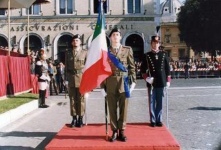 Roma, Altare della Patria: cerimonia di consegna in forma ufficiale della Bandiera all'Esercito e conferimento della M.O.V.M. e M.O.V.C. per l'attività svolta dall'Esercito in guerra e in pace
