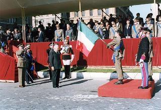 Roma, Altare della Patria: cerimonia di consegna in forma ufficiale della Bandiera all'Esercito e conferimento della M.O.V.M. e M.O.V.C. per l'attività svolta dall'Esercito in guerra e in pace