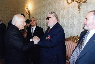 Prof. Tommaso Daniele, presidente dell'Unione italiana ciechi, con il Consiglio direttivo