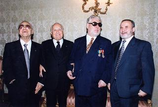 Prof. Tommaso Daniele, presidente dell'Unione italiana ciechi, con il Consiglio direttivo