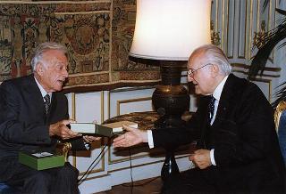 Esponenti della casa Editrice Einaudi, per presentare il volume Dall'Alto Medioevo all'età dei ghetti