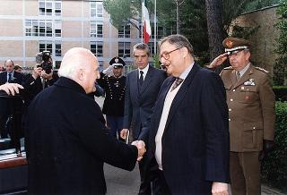 Roma: intervento del Presidente della Repubblica alla Scuola ufficiali carabinieri, in occasione dell'inaugurazione dell'anno accademico 1996-1997