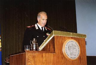 Roma: intervento del Presidente della Repubblica alla Scuola ufficiali carabinieri, in occasione dell'inaugurazione dell'anno accademico 1996-1997