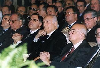 Roma: intervento del Presidente della Repubblica alla Scuola ufficiali carabinieri, in occasione dell'inaugurazione dell'anno accademico 1996-1997