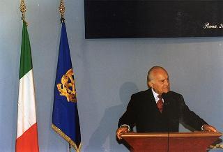 Roma: intervento del Presidente della Repubblica alla Festa del Corpo di polizia penitenziaria