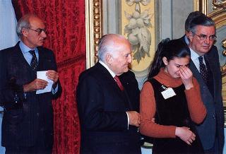 Esponenti del Centro nazionale per la bontà nella scuola, il Comitato promotore ed i vincitori del 46° Premio nazionale "Livio Tempesta"