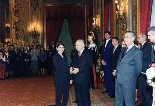 Esponenti del Centro nazionale per la bontà nella scuola, il Comitato promotore ed i vincitori del 46° Premio nazionale "Livio Tempesta"