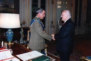 Consegna dell'Onorificenza di Grand'Ufficiale al gen. di brigata Bruno Viva