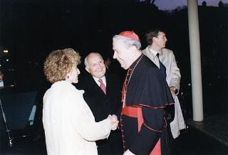 Roma: intervento del Presidente della Repubblica all'inaugurazione del Convegno "I giovani nella società che cambia. Il ruolo della scienza nella formazione e nel lavoro", in occasione del 50° anniversario di fondazione di Villa Nazareth