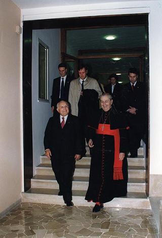 Roma: intervento del Presidente della Repubblica all'inaugurazione del Convegno "I giovani nella società che cambia. Il ruolo della scienza nella formazione e nel lavoro", in occasione del 50° anniversario di fondazione di Villa Nazareth