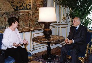 Carla Voltolina Pertini, con i proff. Paolo Caretti e Mauro Degl'Innocenti, curatori del volume dedicato a Sandro Pertini, per presentare l'opera