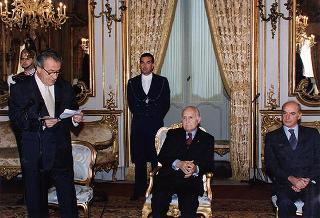 Guido Farolfi, presidente della Sezione d'Italia dell'Associazione dei giornalisti europei, con una delegazione