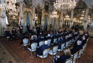 Guido Farolfi, presidente della Sezione d'Italia dell'Associazione dei giornalisti europei, con una delegazione