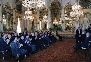 Guido Farolfi, presidente della Sezione d'Italia dell'Associazione dei giornalisti europei, con una delegazione