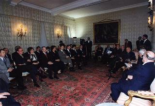 Incontro del Presidente della Repubblica Scalfaro Giancarlo Laurini, presidente del Consiglio nazionale del notariato, ed i partecipanti alla Conferenza dei notariati dell'Unione Europea