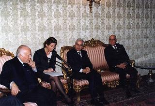 Incontro del Presidente della Repubblica Scalfaro Giancarlo Laurini, presidente del Consiglio nazionale del notariato, ed i partecipanti alla Conferenza dei notariati dell'Unione Europea