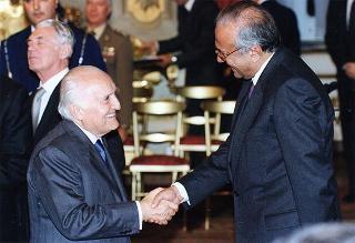 Intervento del Presidente della Repubblica Scalfaro alla cerimonia di conferimento dei "Premi nazionali per la traduzione" 1994, 1995 e 1996