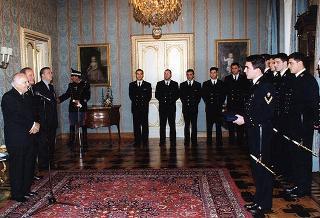 Delegazione di allievi ufficiali dell'Accademia Navale di Livorno in servizio di guardia d'onore al Palazzo del Quirinale