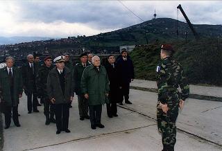 Visita di stato del Presidente della Repubblica Oscar Luigi Scalfaro in Bosnia-Erzegovina, per un incontro a Sarajevo con il Presidente Alija Izetbegovi e con il Contingente italiano dell'IFOR