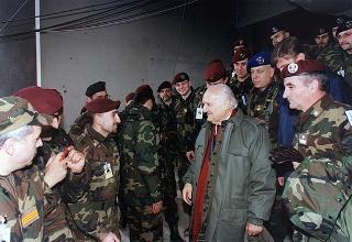 Visita di stato del Presidente della Repubblica Oscar Luigi Scalfaro in Bosnia-Erzegovina, per un incontro a Sarajevo con il Presidente Alija Izetbegovi e con il Contingente italiano dell'IFOR