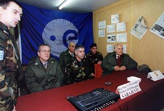 Visita di stato del Presidente della Repubblica Oscar Luigi Scalfaro in Bosnia-Erzegovina, per un incontro a Sarajevo con il Presidente Alija Izetbegovi e con il Contingente italiano dell'IFOR