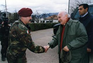 Visita di stato del Presidente della Repubblica Oscar Luigi Scalfaro in Bosnia-Erzegovina, per un incontro a Sarajevo con il Presidente Alija Izetbegovi e con il Contingente italiano dell'IFOR