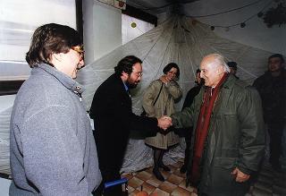 Visita di stato del Presidente della Repubblica Oscar Luigi Scalfaro in Bosnia-Erzegovina, per un incontro a Sarajevo con il Presidente Alija Izetbegovi e con il Contingente italiano dell'IFOR