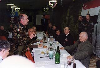 Visita di stato del Presidente della Repubblica Oscar Luigi Scalfaro in Bosnia-Erzegovina, per un incontro a Sarajevo con il Presidente Alija Izetbegovi e con il Contingente italiano dell'IFOR