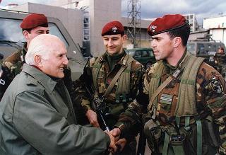 Visita di stato del Presidente della Repubblica Oscar Luigi Scalfaro in Bosnia-Erzegovina, per un incontro a Sarajevo con il Presidente Alija Izetbegovi e con il Contingente italiano dell'IFOR